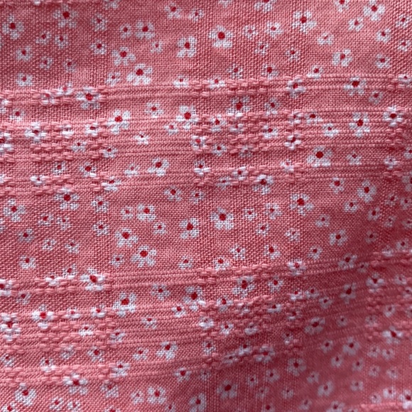 3/4 sleeve woven floral top - Picture 5 of 5